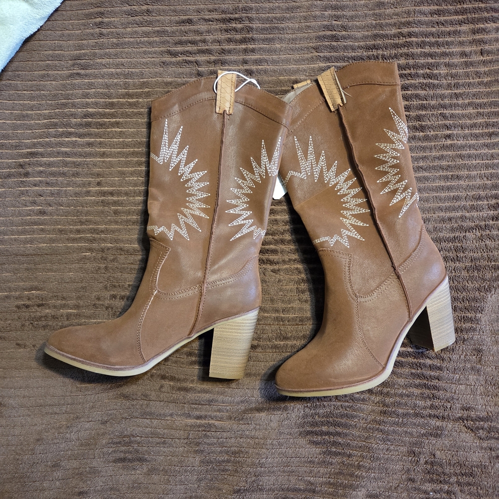 Altar'd State Kinsly Tan Heeled Boots with Starburst Design